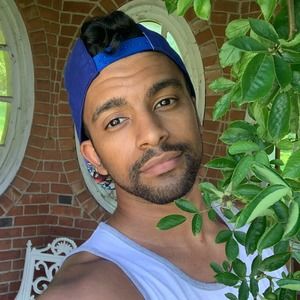 Meet your Posher, Liam